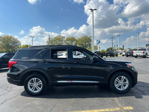 Used 2022 Ford Explorer XLT w/ Equipment Group 202A image 9