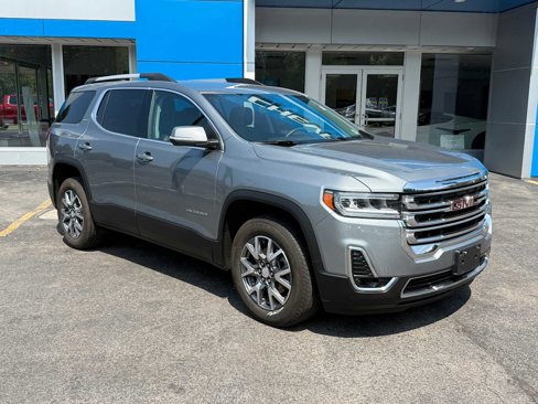 Used 2023 GMC Acadia SLT w/ Preferred Package image 4