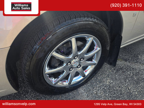 Used 2008 Buick Lucerne CXL w/ Driver Confidence Package image 9