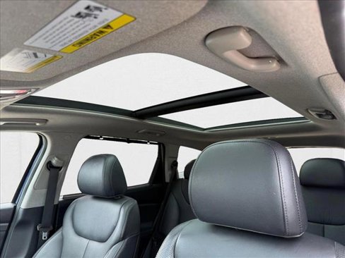 Used 2020 Hyundai Santa Fe Limited image 15