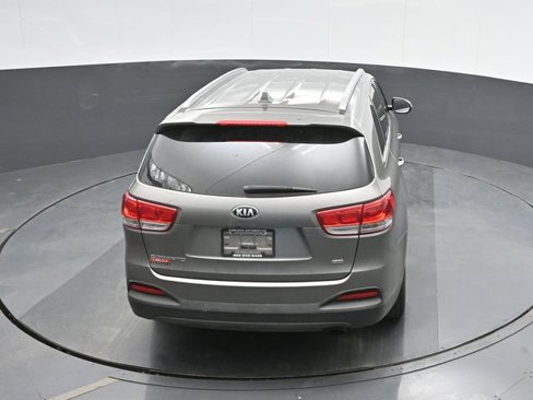 Used 2018 Kia Sorento LX image 28