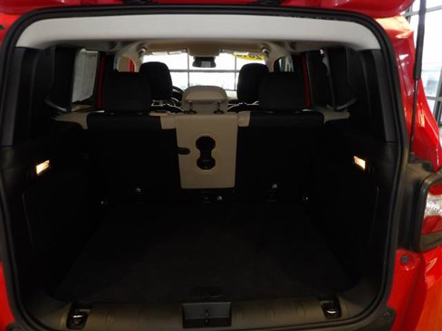 Used 2015 Jeep Renegade Latitude w/ Popular Equipment Group image 18