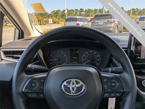 Used 2023 Toyota Corolla LE image 28