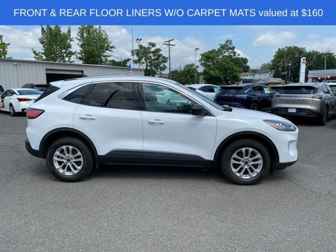 Used 2022 Ford Escape SE w/ Cold Weather Package image 3