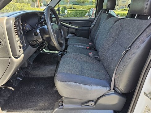 Used 2006 Chevrolet Silverado 2500 W/T w/ Heavy-Duty Power Package image 27
