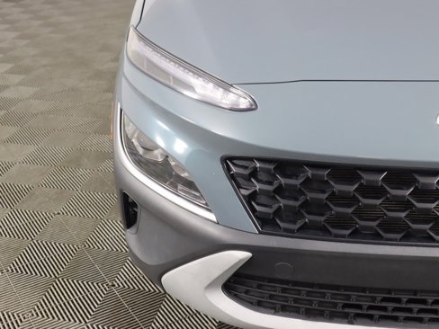 Used 2022 Hyundai Kona SEL image 11