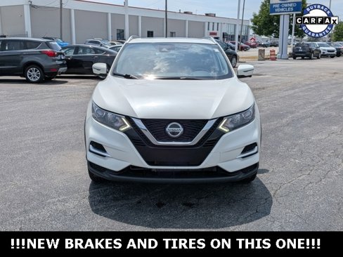 Used 2020 Nissan Rogue Sport SL image 3