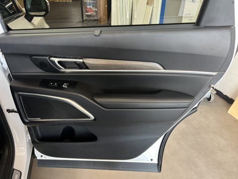 Used 2021 Kia Telluride SX w/ SX Prestige Package image 27