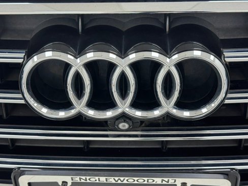 Used 2015 Audi A8 L 4.0T w/ Premium Package image 41