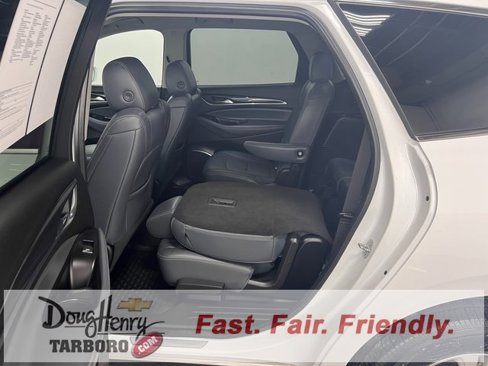 Used 2020 Buick Enclave Essence image 34