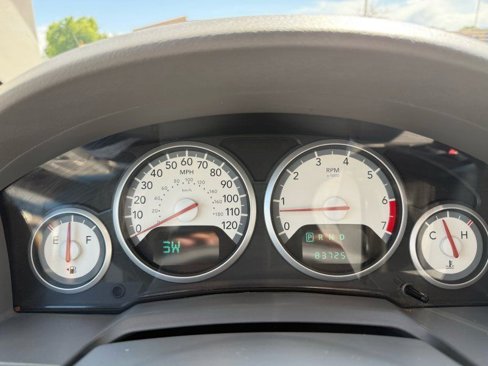 Used 2010 Dodge Grand Caravan SXT image 25
