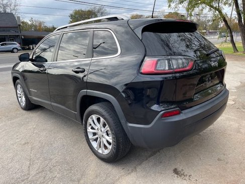 Used 2019 Jeep Cherokee Latitude w/ Popular Appearance Group image 7