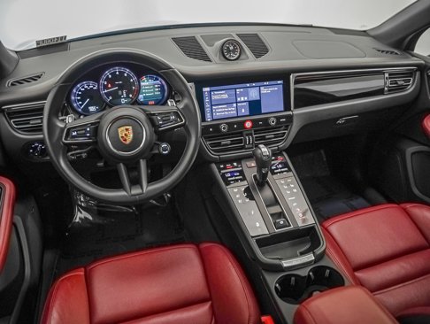 Certified 2024 Porsche Macan image 19