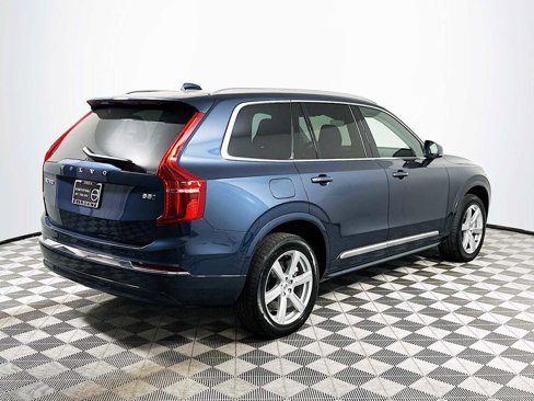 Certified 2024 Volvo XC90 B5 Core image 7