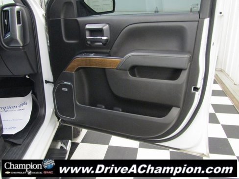 Used 2018 Chevrolet Silverado 1500 LTZ w/ Sport Package image 44