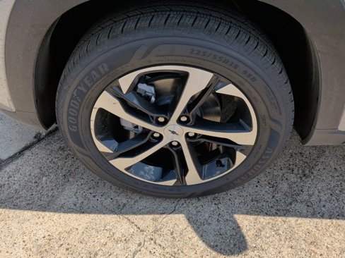 New 2025 Chevrolet Trax RS w/ Sunroof Package image 38