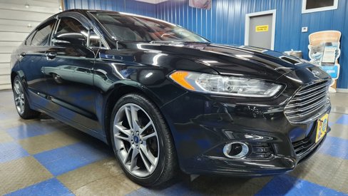 Used 2016 Ford Fusion Titanium image 2