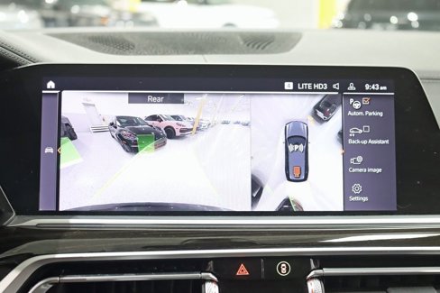 Used 2020 BMW X7 xDrive40i w/ Cold Weather Package image 18