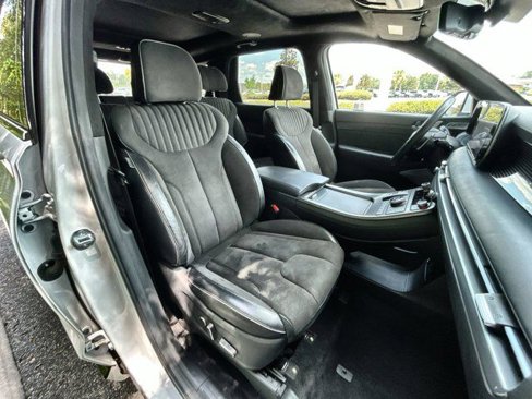 Used 2024 Hyundai Palisade Calligraphy image 30