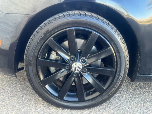 Used 2014 Volkswagen Jetta TDI image 25