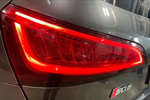 Used 2016 Audi SQ5 Premium Plus w/ Technology Package image 29