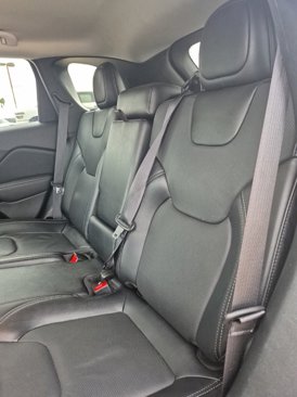 Used 2023 Jeep Cherokee Altitude Lux image 20