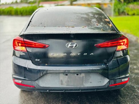Used 2019 Hyundai Elantra SE image 7