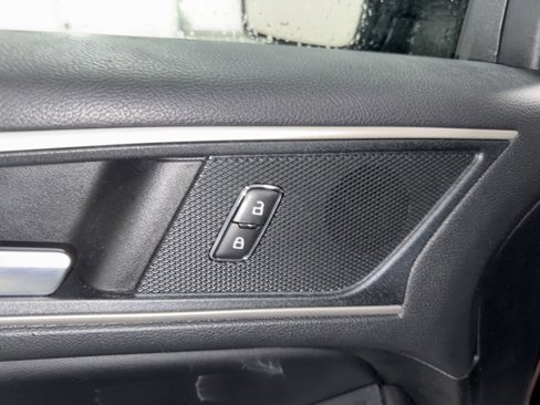 Used 2023 Ford Edge SEL w/ Convenience Package image 11