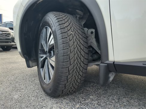 Used 2023 Nissan Rogue SV w/ SV Premium Package image 35