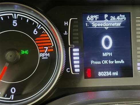 Used 2020 Jeep Cherokee Latitude Plus w/ Cold Weather Group image 2