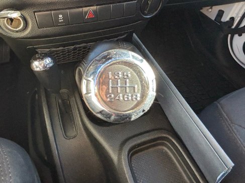 Used 2015 Jeep Wrangler Sport image 30