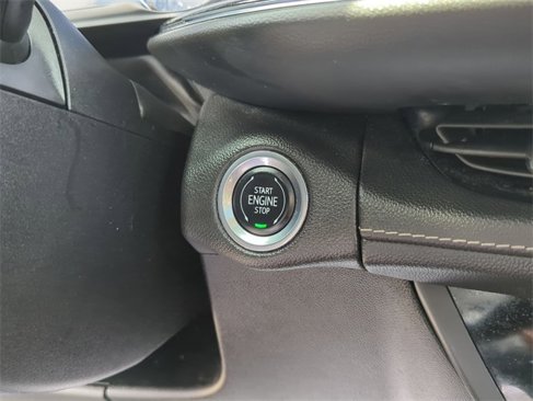 Certified 2022 Buick Envision Essence w/ Sport Touring Package image 16
