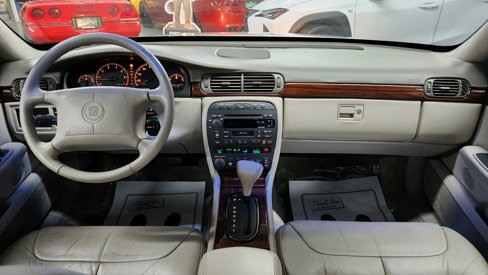 Used 1999 Cadillac De Ville Concours image 23