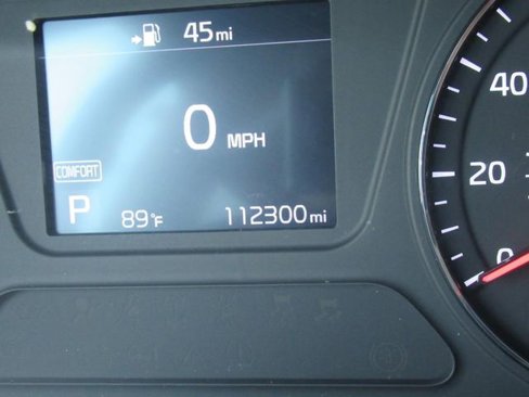 Used 2019 Kia Sorento LX image 29