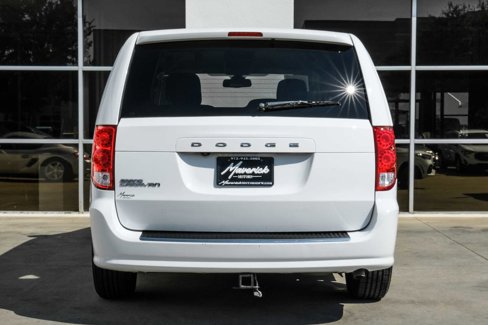 Used 2019 Dodge Grand Caravan SE image 8