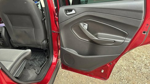 Used 2014 Ford Escape SE image 18