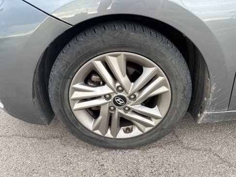 Used 2019 Hyundai Elantra SEL w/ Cargo Package image 2