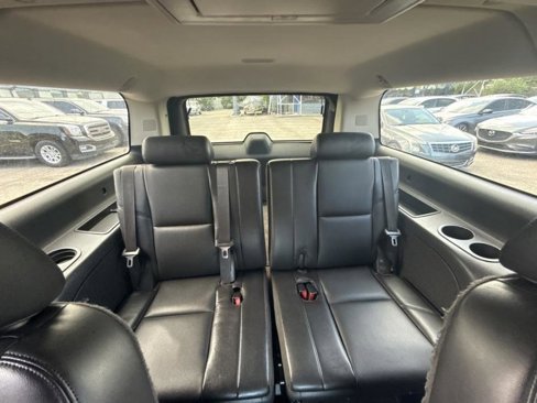 Used 2012 Chevrolet Suburban LTZ image 24