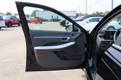 New 2025 Hyundai Sonata SE image 8