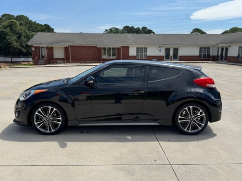 Used 2016 Hyundai Veloster Turbo image 2