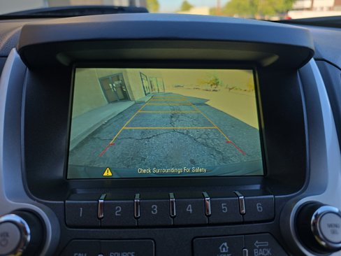 Used 2017 Chevrolet Equinox LS image 16