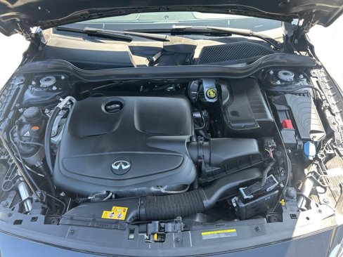 Used 2019 INFINITI QX30 image 29