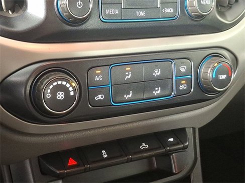 Used 2016 Chevrolet Colorado LT image 18