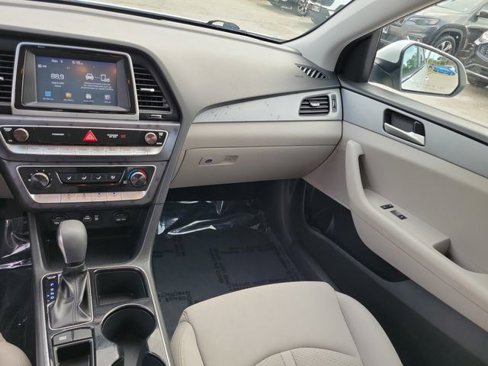Used 2019 Hyundai Sonata ECO image 16