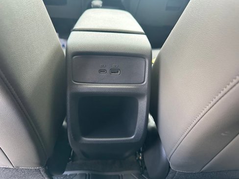 Used 2025 Chevrolet Trax ACTIV w/ Sunroof Package image 18