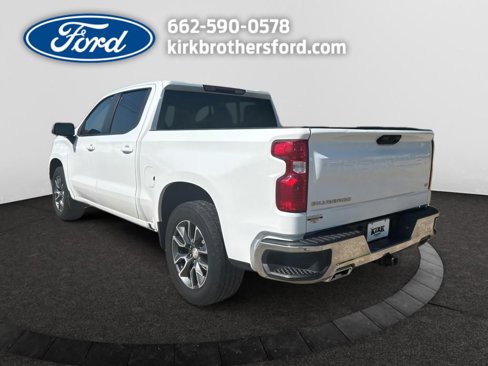Used 2023 Chevrolet Silverado 1500 LT w/ Z71 Off-Road Package image 8