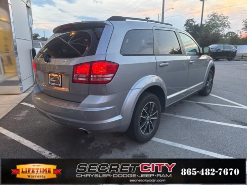 Used 2018 Dodge Journey SE w/ Blacktop Package image 7