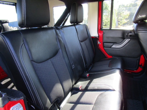 Used 2018 Jeep Wrangler Unlimited Sport image 17