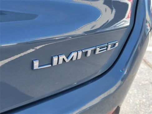 Used 2023 Jeep Compass Limited image 9