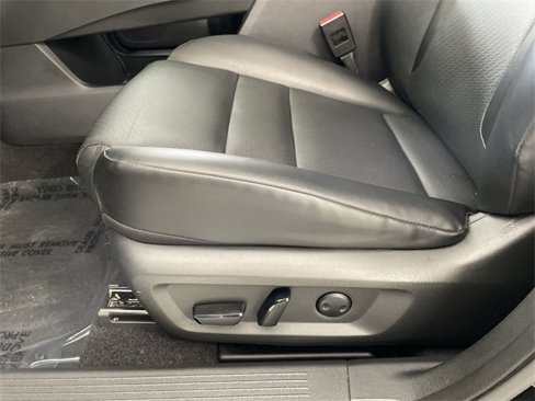 Used 2023 Nissan Rogue SV w/ SV Premium Package image 21